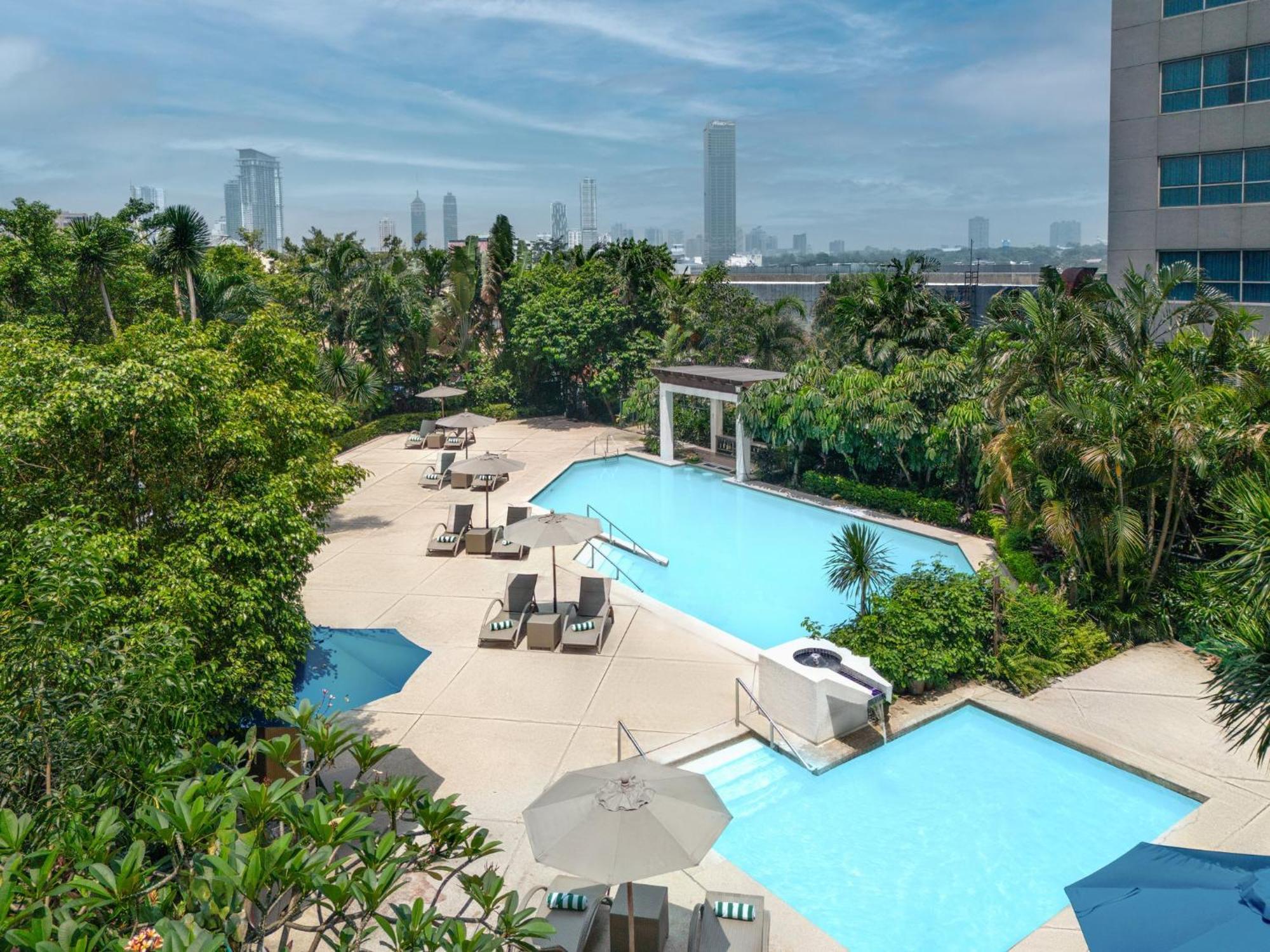 Holiday Inn & Suites Manila Galleria By Ihg Pasig City Eksteriør billede