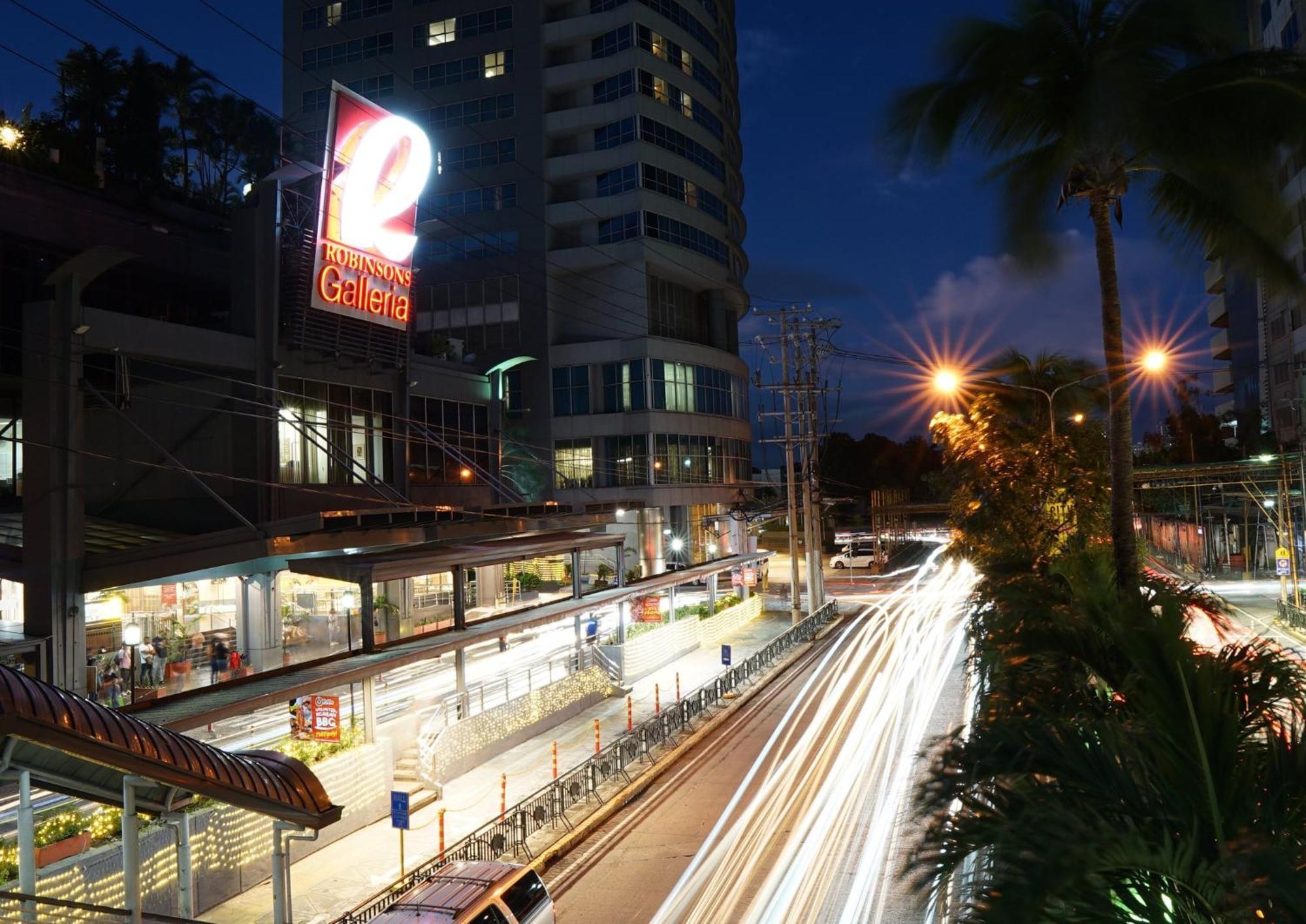 Holiday Inn & Suites Manila Galleria By Ihg Pasig City Eksteriør billede