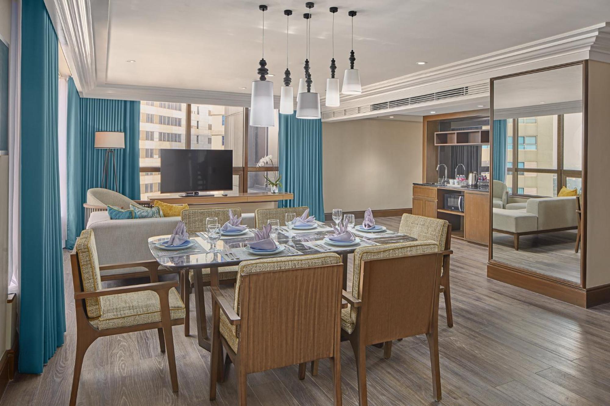 Holiday Inn & Suites Manila Galleria By Ihg Pasig City Eksteriør billede
