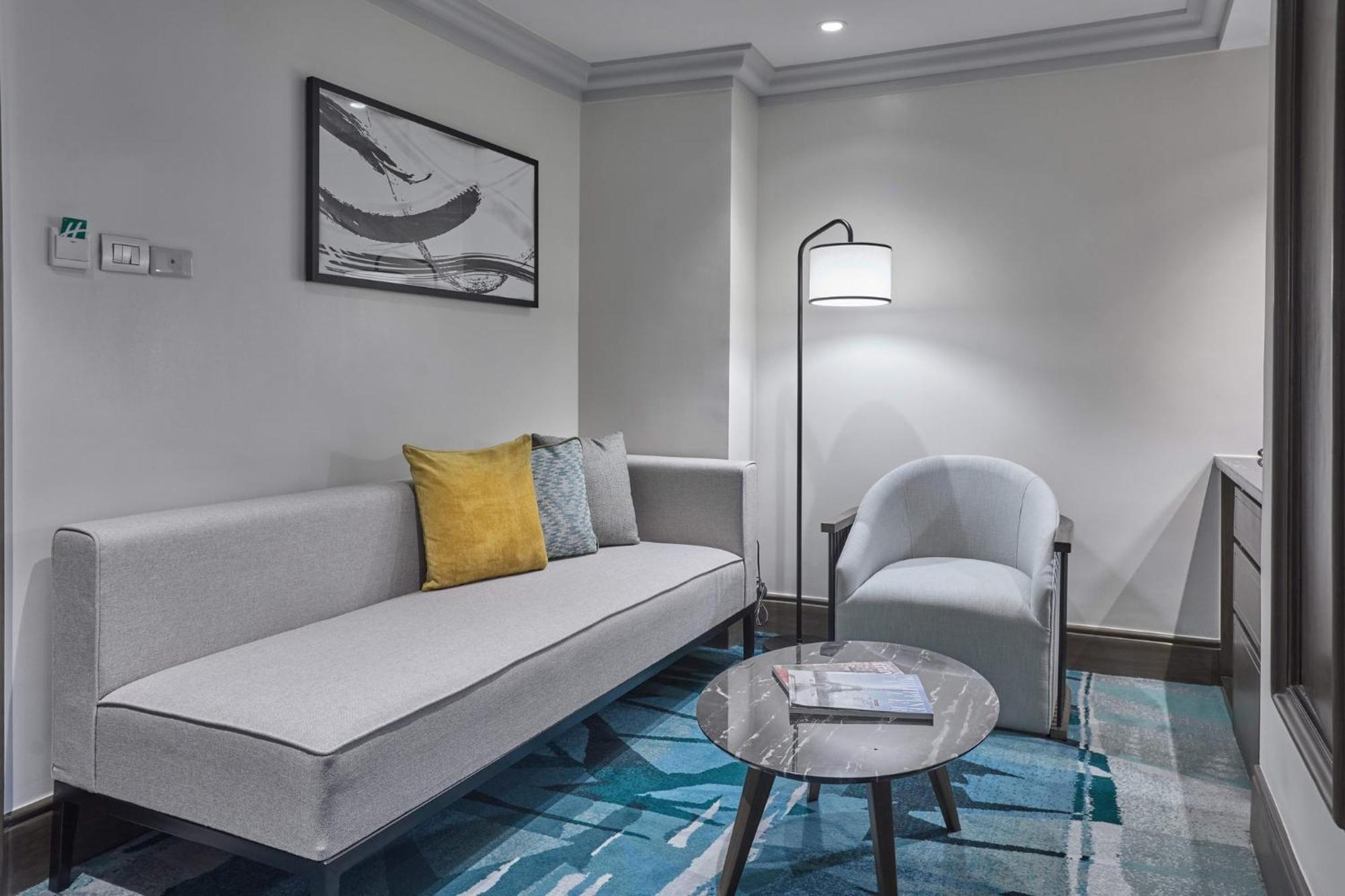 Holiday Inn & Suites Manila Galleria By Ihg Pasig City Eksteriør billede