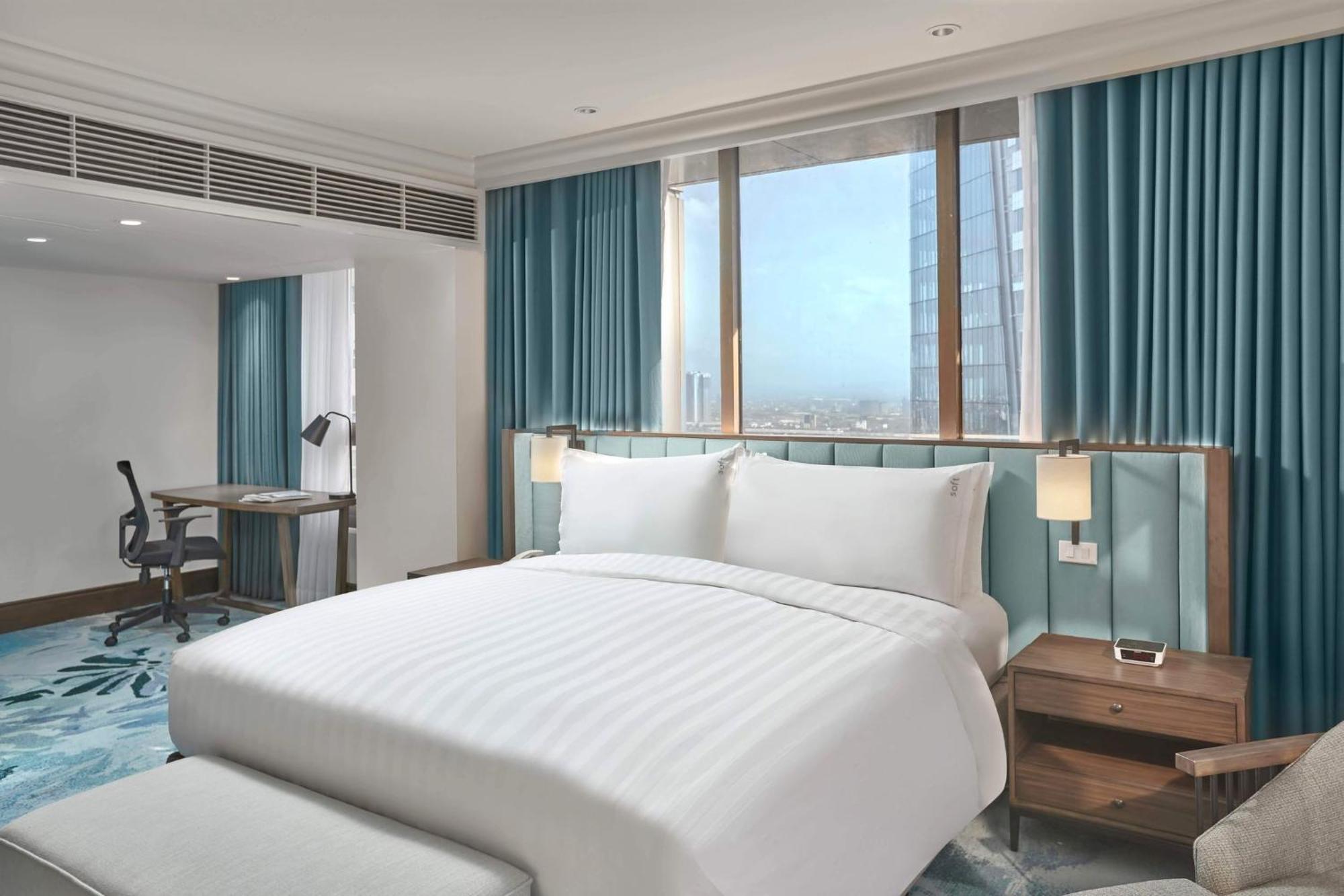 Holiday Inn & Suites Manila Galleria By Ihg Pasig City Eksteriør billede